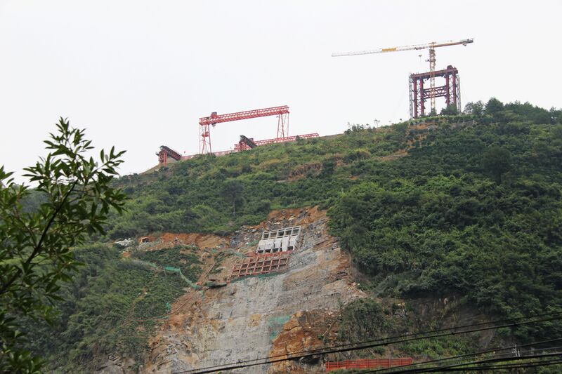 File:YoushuiRailwayHighlineSlope.JPG