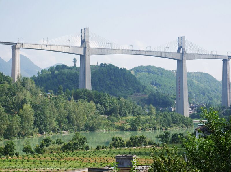 File:Apengjiang Railway Bridge QianzhangLonglens.JPG