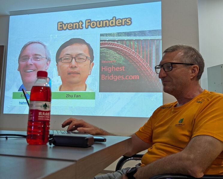 File:NizhuheEventFounders.jpg