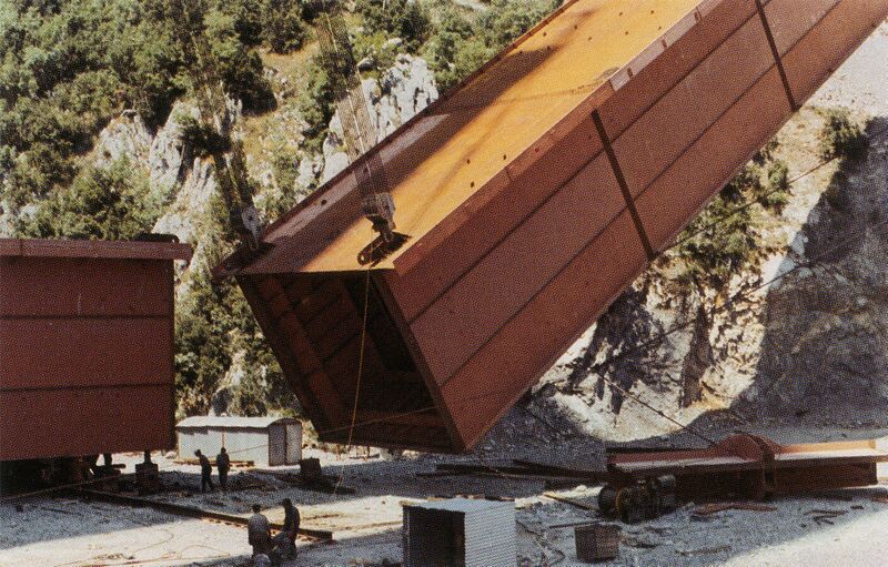 File:3RagoBridge.jpg