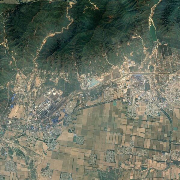 File:BaijianheSatelliteWide.jpg