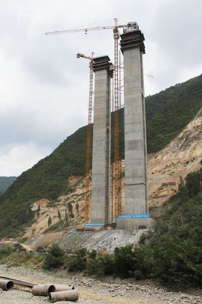 File:HuilongtaiSlope.JPG