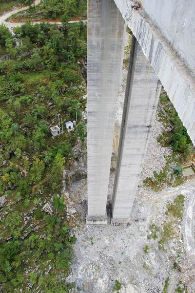 File:QingqubaS25BeamPierShaft.jpg
