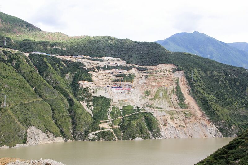 File:DaduheLudingGiantSuspensionRiverView.jpg