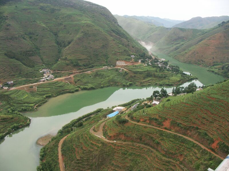 File:HutiaoheRiverValley4.jpg