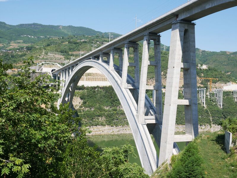 File:MeixiheRailwayArchConcrete.JPG