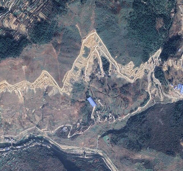 File:Qinggangzhui -2Satellite.jpg