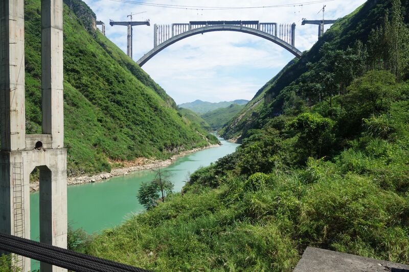 File:264QinglongSideByDamian.jpg