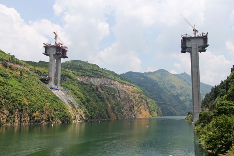 File:FurongzhenLake&Piers.jpg
