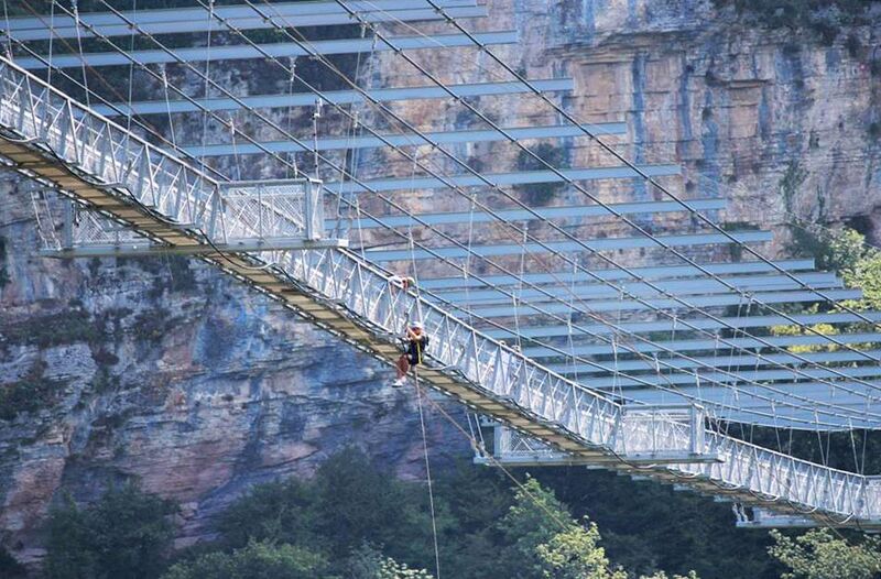 File:RappelImageBySkyBridgeAJHackett.jpg