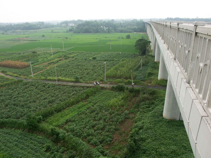 File:333AnqingRailwayEastSide copy.jpg