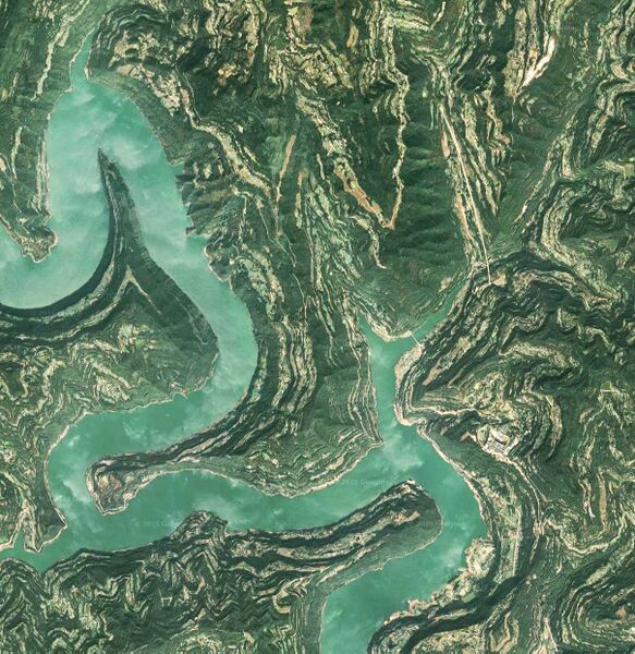 File:Sanchakou RailwaySatelliteWide.jpg