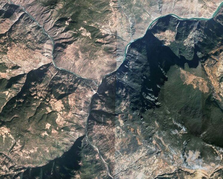 File:WoluoheArchSatelliteWide.jpg