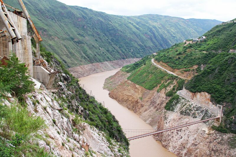 File:LancanjiangRailway&Suspension2.jpg
