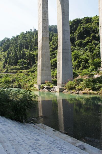 File:ShijiazhaiPierBase.JPG