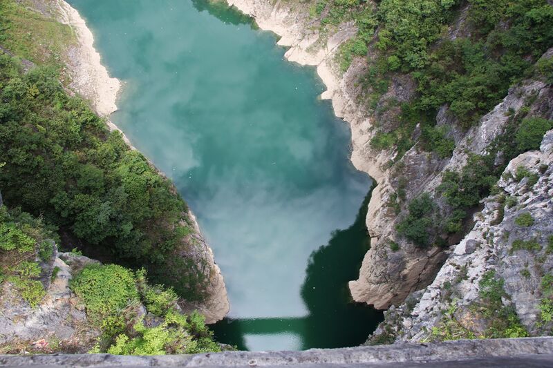 File:ShatanWenchuanHighArchRiverView.JPG