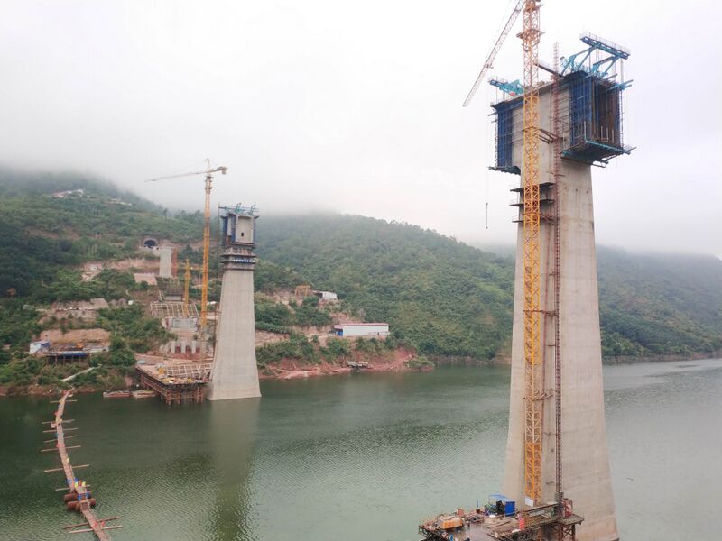 File:AmojiangRailwayPierConst.jpg