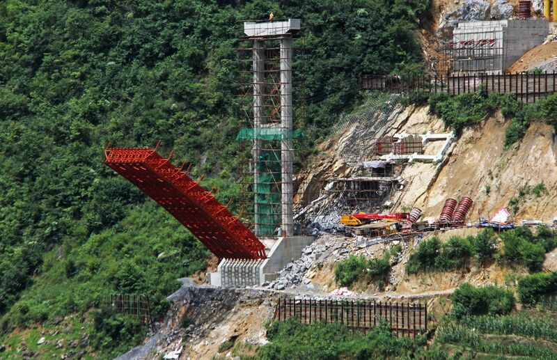 File:HongjiaduWestSideArch.JPG