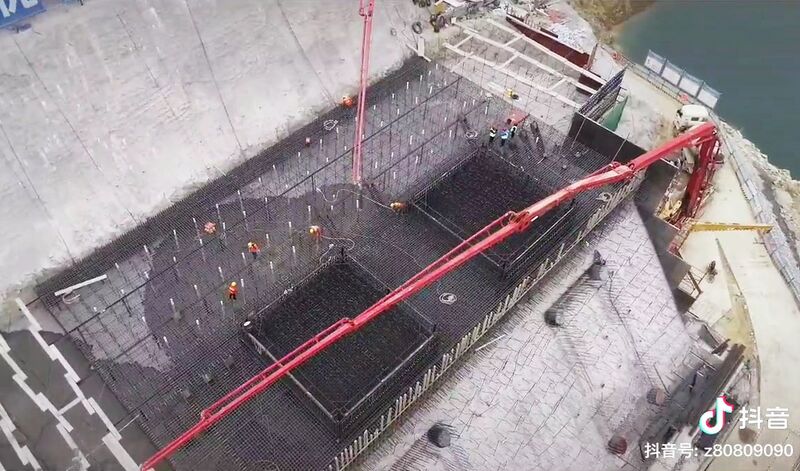 File:LongtanEastConcreteRed.jpg