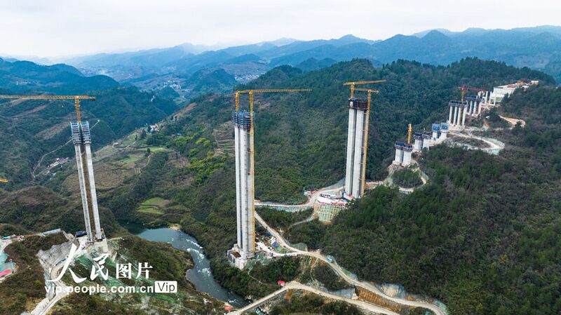 File:NanmingheCloudy.jpg