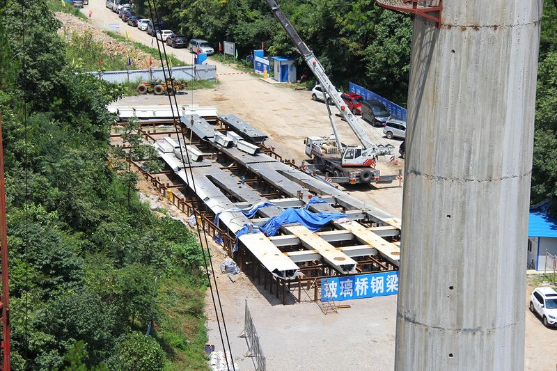File:ZhangjiajieGlassBridgeEarlySeptemberSteelDeck copy.jpg