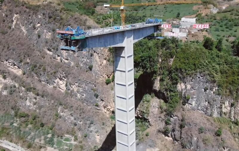 File:Jinyanghe BridgePierEnd.jpg
