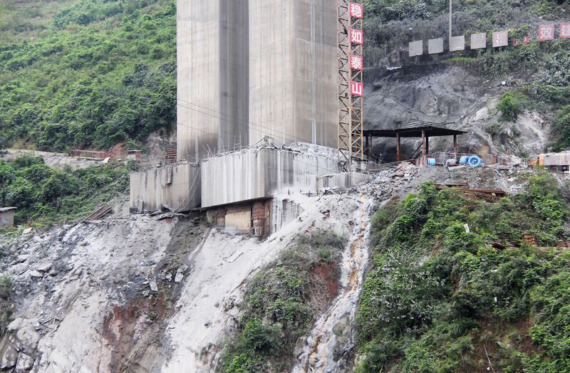 File:ShilianghePierFoundationClose.jpg