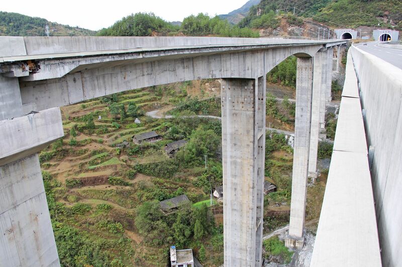 File:DaqiBridges.jpg
