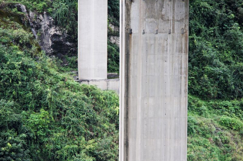 File:LiujiashanPierLonglens.jpg