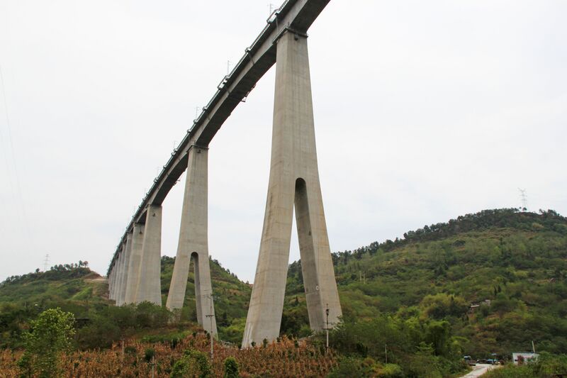 File:XinqiaoAPiersView.jpg