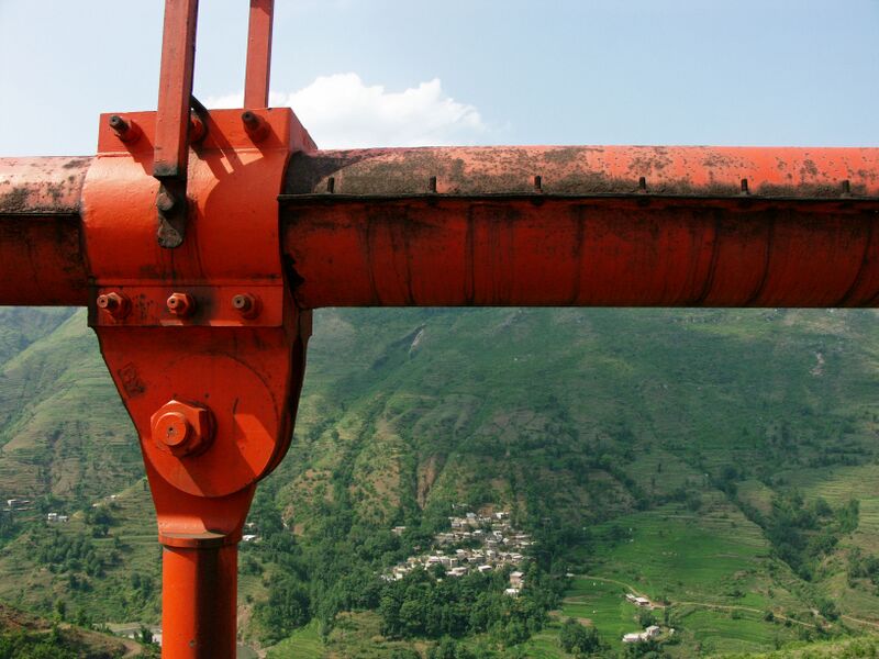 File:AzhiheSuspender&Cable.jpg