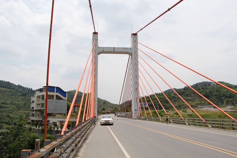 File:190WujiangSuspCableView&Car copy.jpg