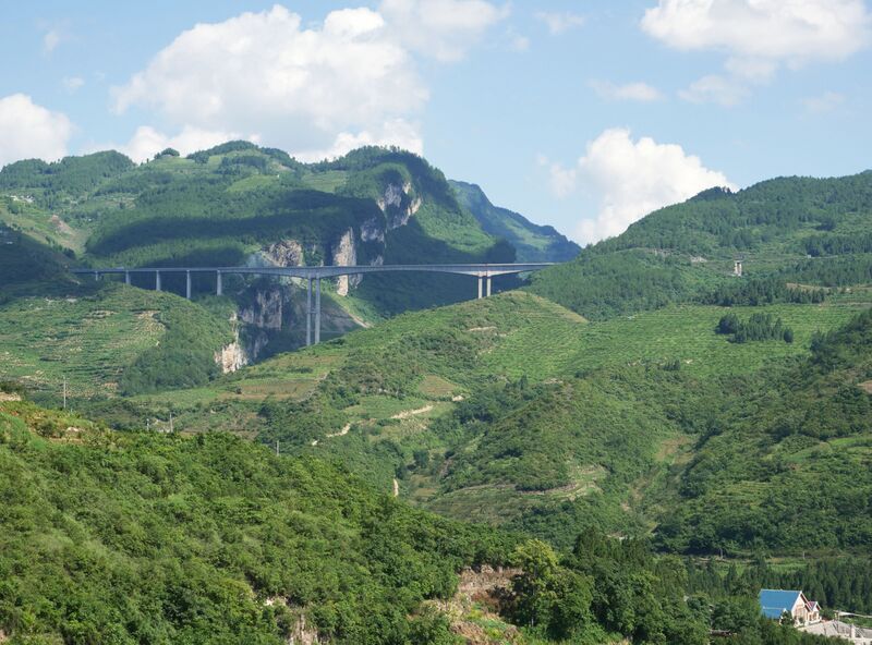 File:FalanggouFarHouse.JPG