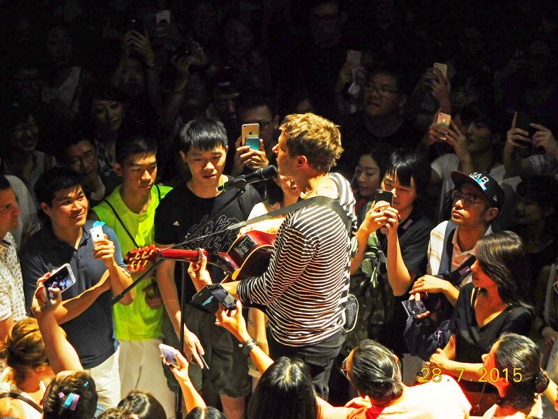 File:5OkGoDamianJrByJohnHart.jpg