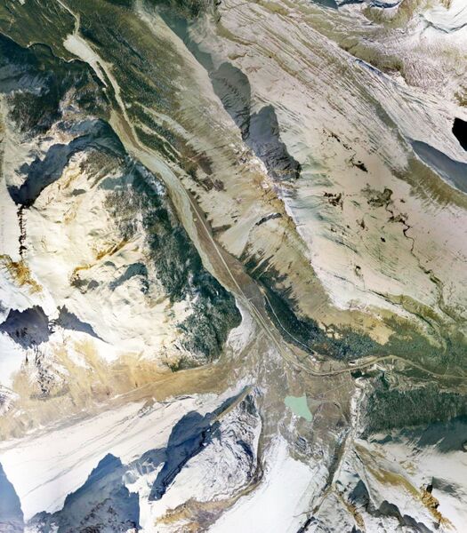 File:GlacierSkywalkSatelliteWide.jpg