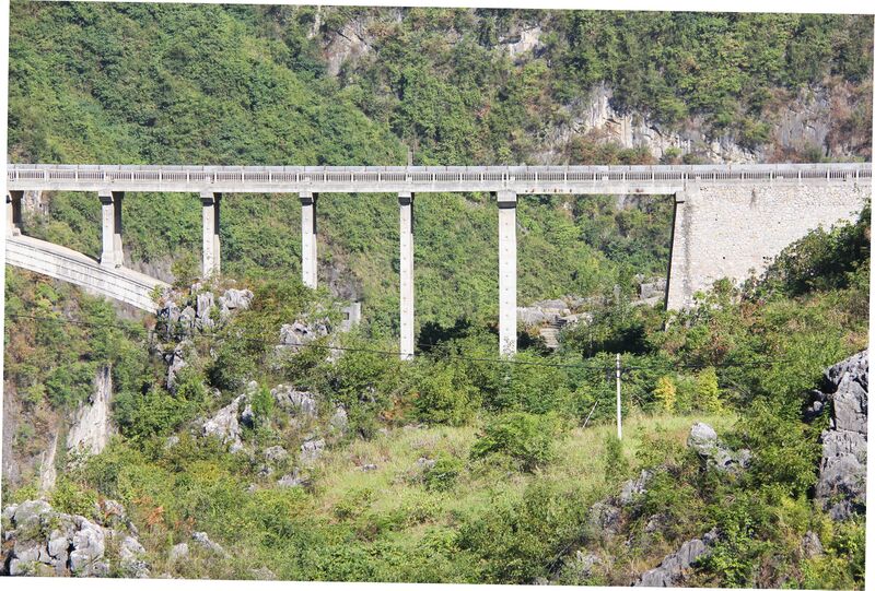 File:QianjiangPipelineEastHalf.jpg