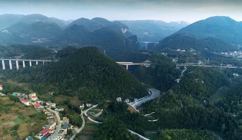 File:YesanheBridgesDrone.jpg
