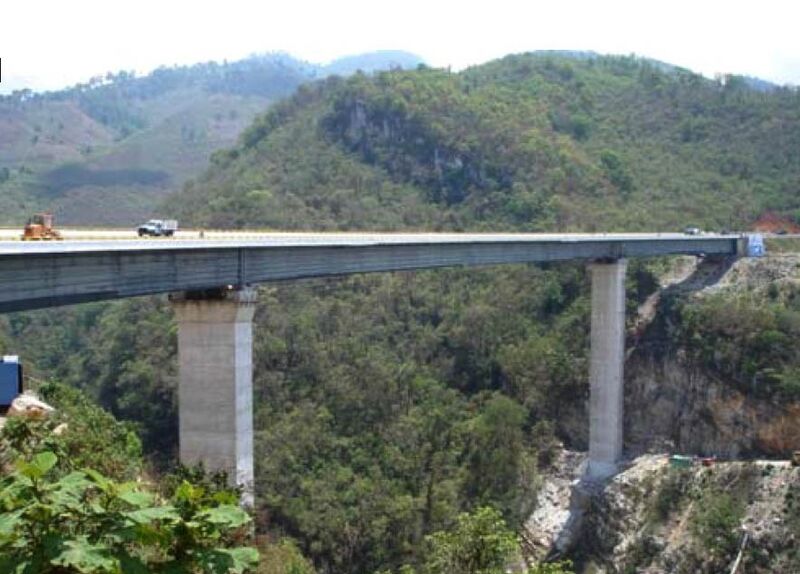 File:8CristobalBridge.jpg