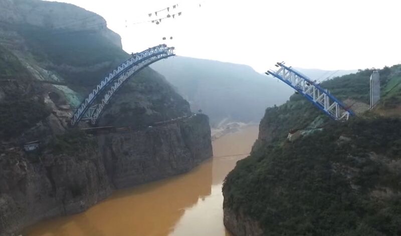 File:HuangheRailwayBridgeLongmen30.jpg