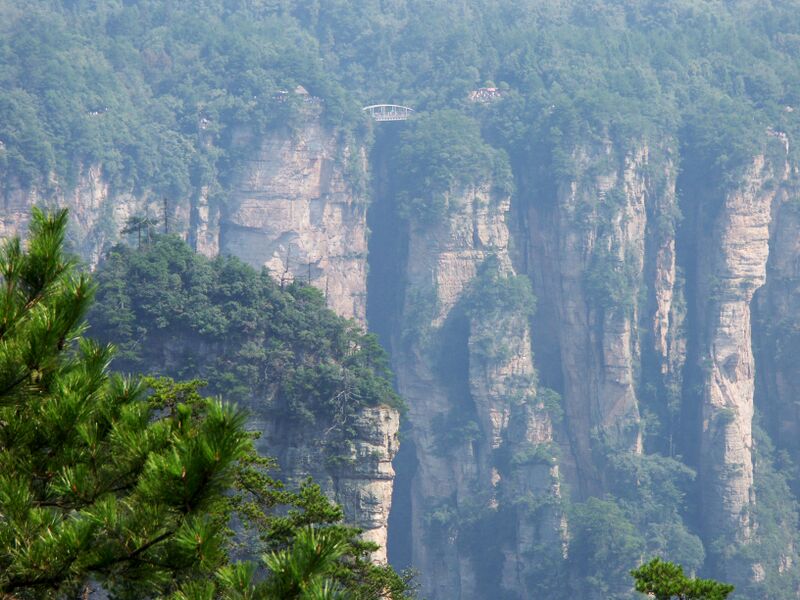 File:ZhangjiajieTrussBridge.jpg