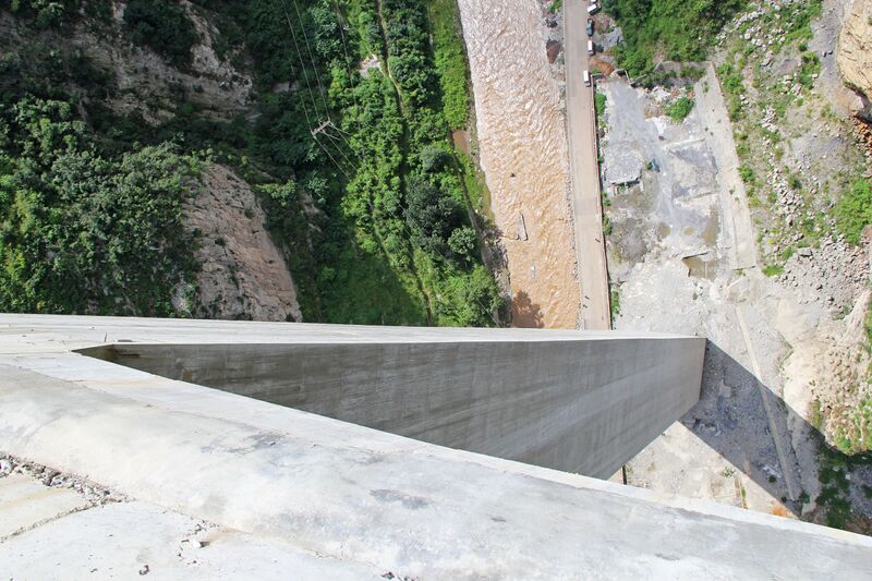 File:HezhangPierDrop.jpg