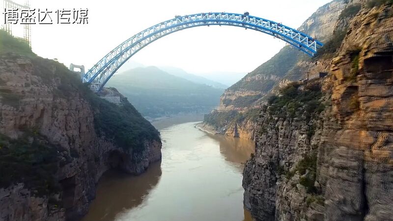 File:HuangheRailwayBridgeLongmen19.jpg
