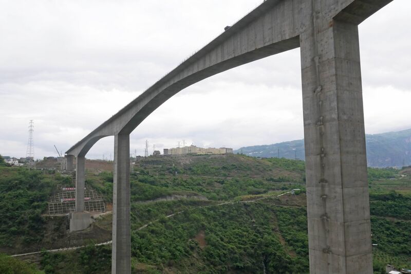 File:LeiboExitGraySky.JPG