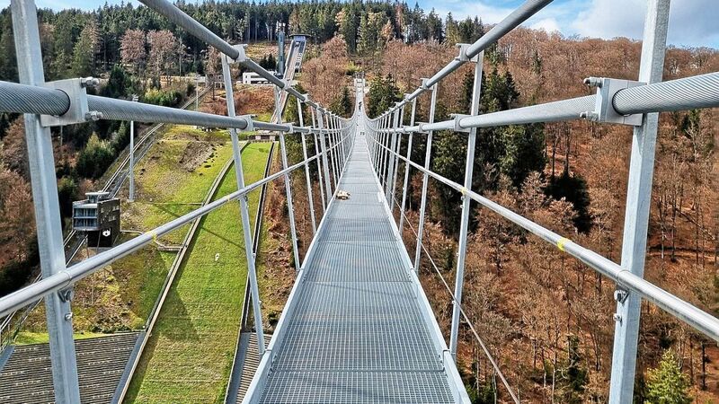 File:Skywalk WillingenCables.jpg
