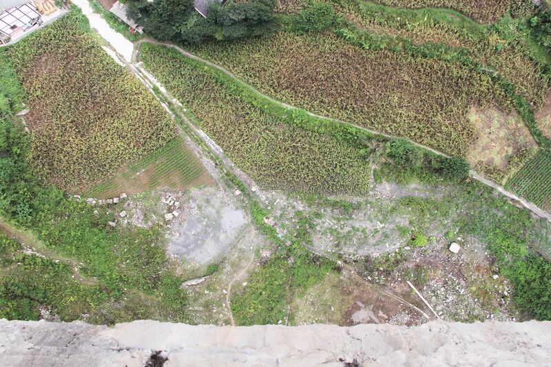 File:PingzishangCreekDrop.jpg