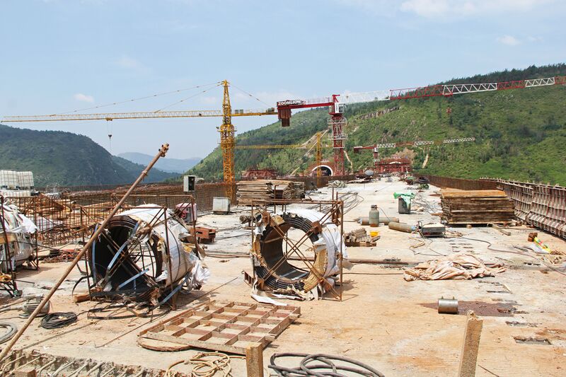 File:XiyoudongDeck&Cranes.jpg