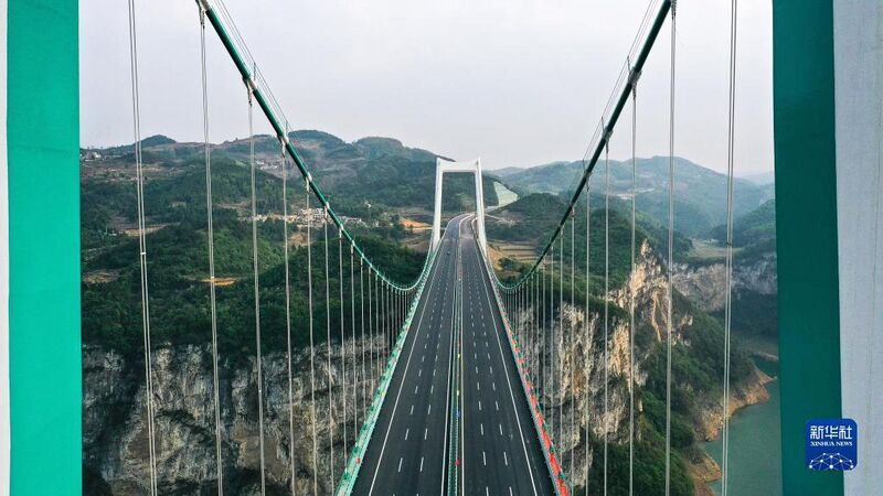 File:JinfengWujiangSixLanes.jpg