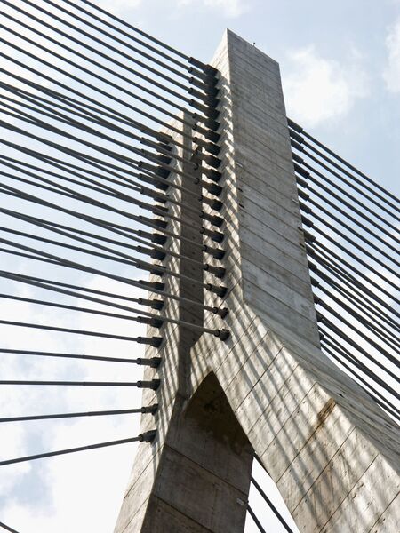 File:BaluarteBridge155.jpg