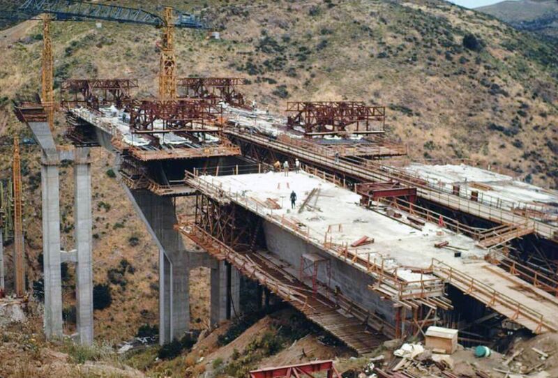 File:PineValleyConstructionCranes.jpg