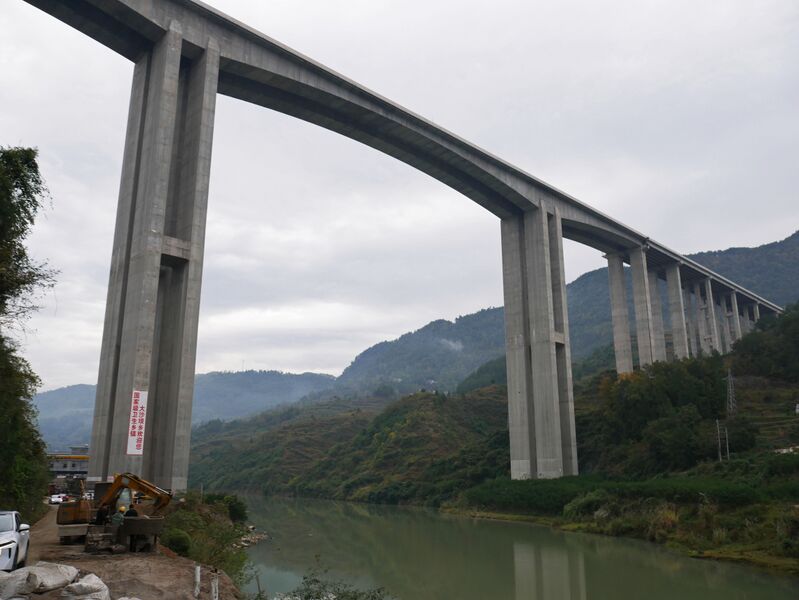 File:ShiqianheRiver.JPG
